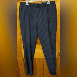 Hugo Boss Men’s Black & Blue Plaid Dress Pants Size 
36 x 40